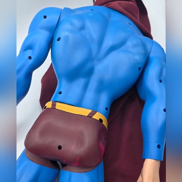 Superman Returns Superman w/ Cape 30" Action Figure - Picture 13 of 14
